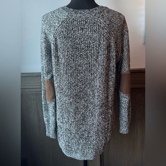 RD Style Sweaters - RD Style Black and White Women's Sweater brown elbow patches large